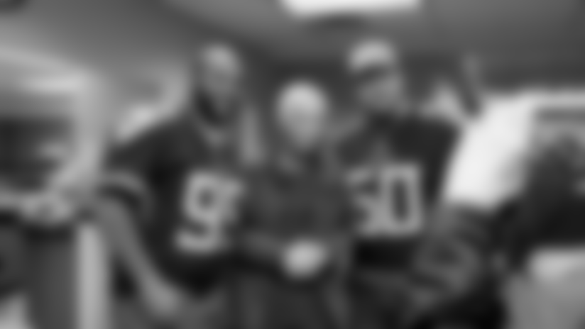 Jurrell Casey, Ben Jones Visit Patients at Hope Lodge