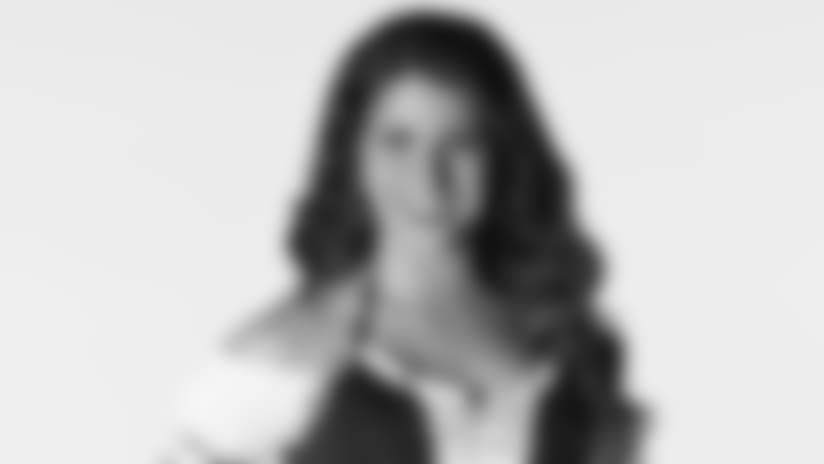 2018 Cheerleader Bio - Dani