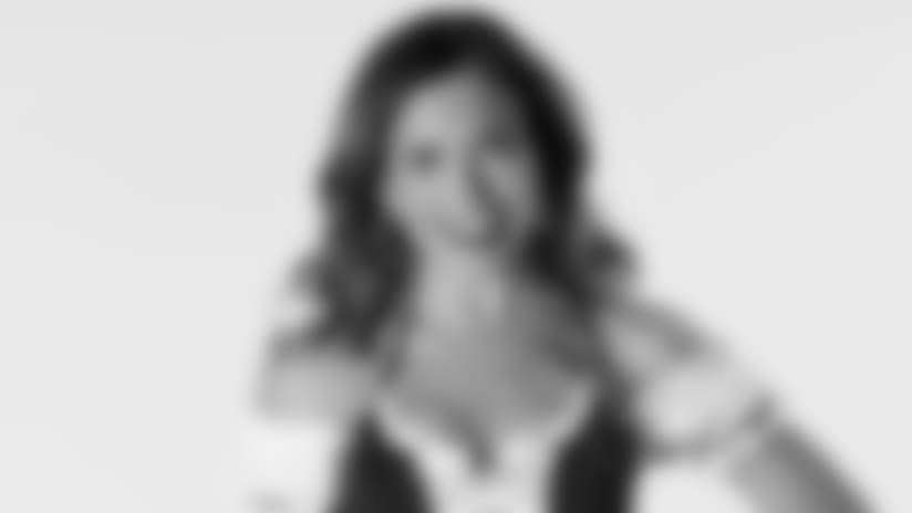 2018 Cheerleader Bio - Katrina