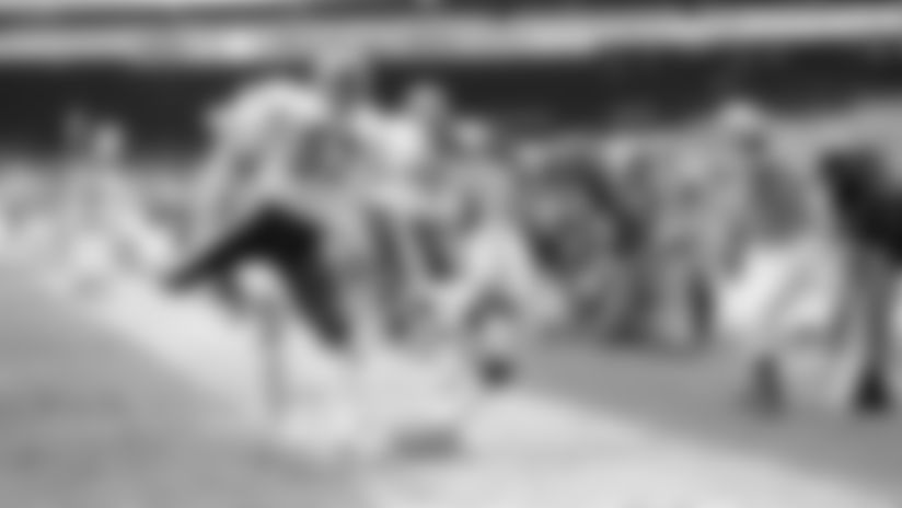 Look back at photos over the course of time featuring games between the Vikings and Commanders.