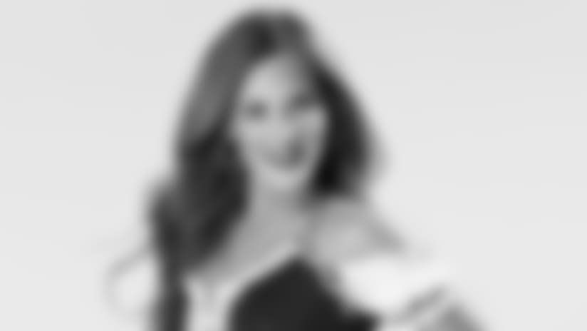 2018 Cheerleader Bio - Danielle