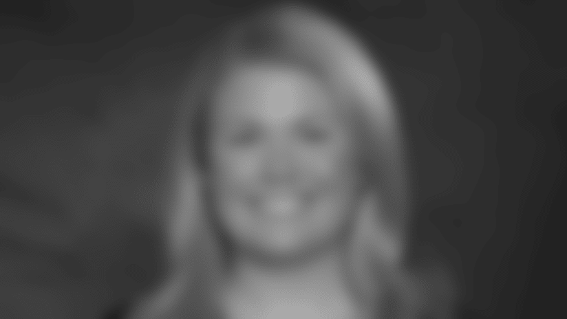 danielle-headshot