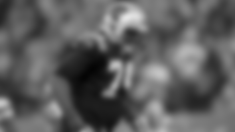 Injury Report Week 15: Clark misses Thursday's practice with knee injury