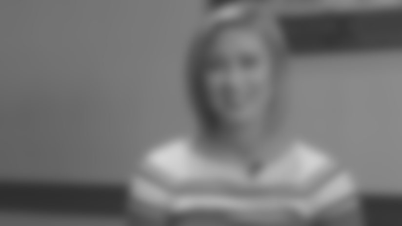 Meet The Cheerleaders: Ashley M