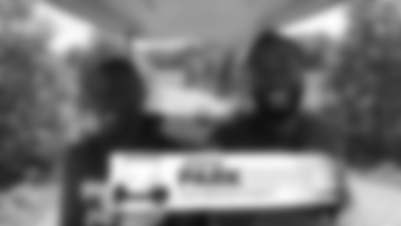 Park Drive: Deshazor Everett