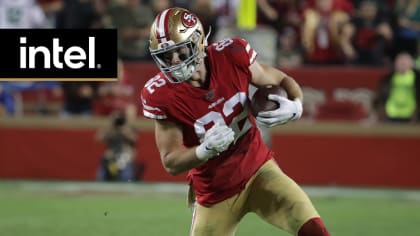 49ers Re-Sign TE Ross Dwelley