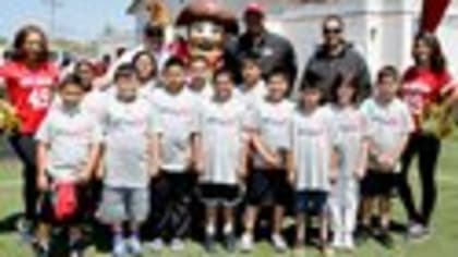 Jaguars host hispanic youth at NFL Play 60 Football Camp