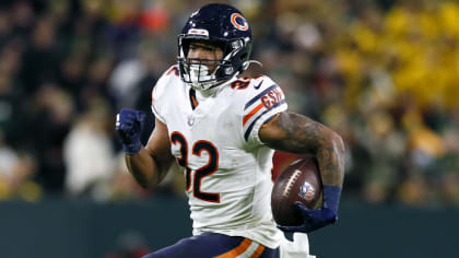 December 18, 2022: Chicago Bears #32 David Montgomery runs in for