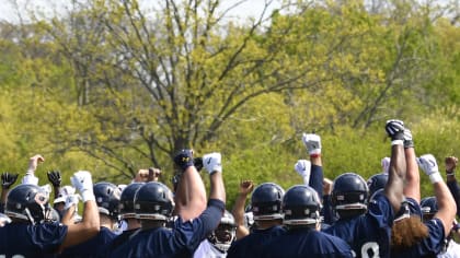 5,329 Chicago Bears Training Camp Stock Photos, High-Res Pictures, and  Images - Getty Images