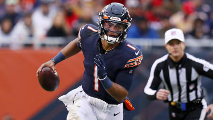 David Montgomery injury: Bears RB appears to suffer potentially minor  injury in preseason Week 1 - DraftKings Network