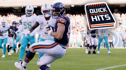 Chicago Bears quarterback Justin Fields (1) passes to tight end Cole Kmet  (85) in the third quarter against the Buffalo Bills at Soldier Field on December  24, 2022 - Sports Mole