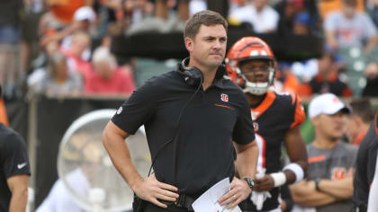 Cincinnati Bengals head coach Zac Taylor directs players during NFL  football training camp, Sun …