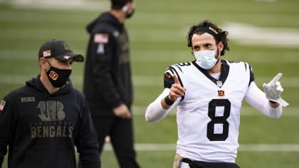 Cincinnati Bengals quarterback Brandon Allen passes the ball during