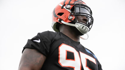 Eagles sign former Bengals defensive tackle Renell Wren