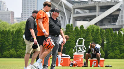 Pro Football Focus - Joe Burrow and Ja'Marr Chase's dads enjoying the AFC  Championship W 