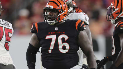 Bengals Sign Mike Daniels To The Practice Squad, Release Winston Rose