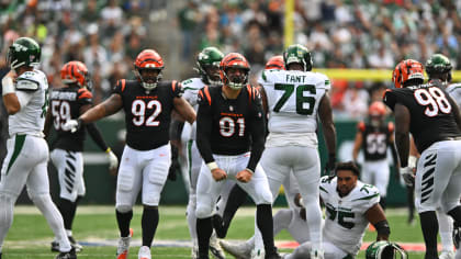 EAST RUTHERFORD, NJ - SEPTEMBER 25: Cincinnati Bengals wide receiver  Ja'Marr Chase (1) runs during the National Football League game between the  New York Jets and the Cincinnati Bengals on September 25