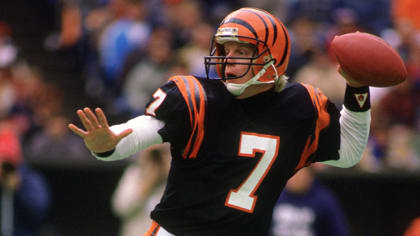 Boomer Esiason, Cincinnati Bengals Editorial Photography - Image of helmet,  boomer: 74116832