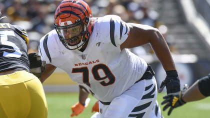 Cincinnati Bengals guard Jackson Carman (79) lines up for the play during  an NFL football game against the Green Bay Packers, Sunday, Oct. 10, 2021,  in Cincinnati. (AP Photo/Emilee Chinn Stock Photo - Alamy