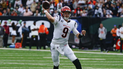 Joe Burrow Cincinnati Bengals Fanatics Authentic Autographed 8 x 10 White  Jersey Throwing Vertical Photograph