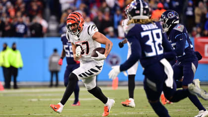 Bengals TE C.J. Uzomah carted off with injury in AFC championship