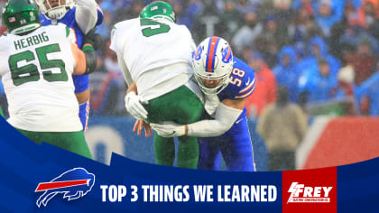 New York Jets quarterback Joe Flacco (19) drops back to pass against the  Buffalo Bills in