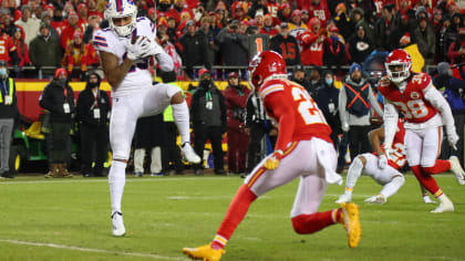 NFL greats assess the magnitude of Sunday's Bills-Chiefs matchup