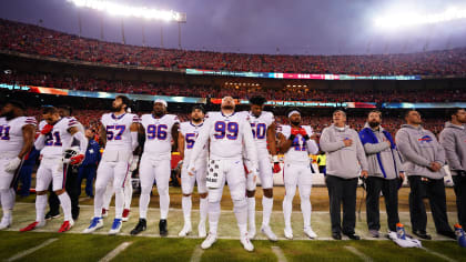 Bills stay in locker room for national anthem before game vs