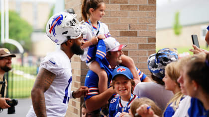 Buffalo Bills wide receiver Gabe Davis catches a pass during practice at  the NFL football team's training camp in Pittsford, N.Y., Sunday, July 30,  2023. (AP Photo/Adrian Kraus Stock Photo - Alamy