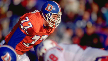 Broncos' Ring of Famer Karl Mecklenburg Stops By