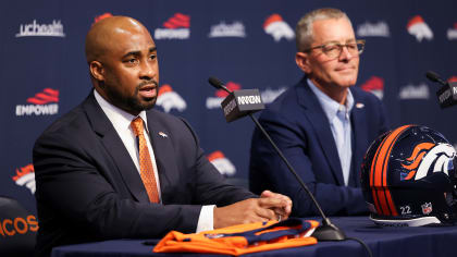 Denver Broncos President Damani Leech Teases Potential New Helmet Designs  Coming in 2023 - Sports Illustrated Mile High Huddle: Denver Broncos News,  Analysis and More