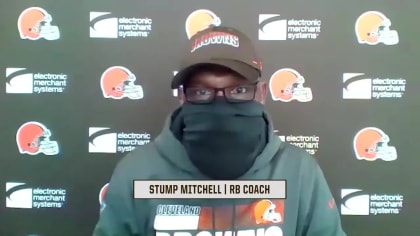 Browns RB coach Stump Mitchell: 'They can get beat late or they