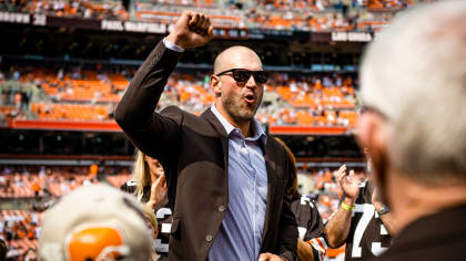 Joe Thomas 'blown away' by College Football Hall of Fame nod