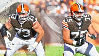 Joe Thomas, Joel Bitonio honored by Pro Football Writers