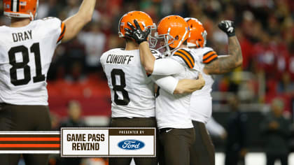 Game Pass Rewind: In a stunner, Peyton Hillis runs all over Patriots in  dominant win