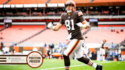 Browns tight end Stephen Carlson displaying multiple skills