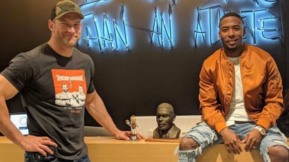 Breaking News from Joe Thomas and Andrew Hawkins, Thom and Hawk Football  Show