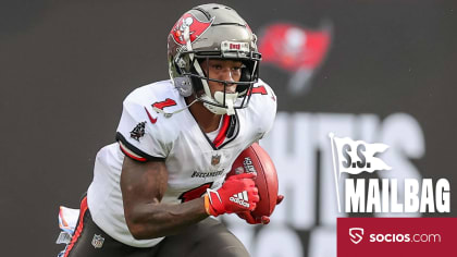 Tampa Bay Buccaneers cornerback Zyon McCollum (27) warms up before a  preseason NFL football game against the Miami Dolphins, Saturday, Aug. 13,  2022, in Tampa, Fla. (AP Photo/Phelan M. Ebenhack Stock Photo - Alamy