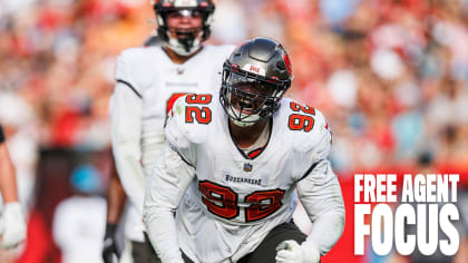 Buccaneers re-sign Will Gholston for 10th season