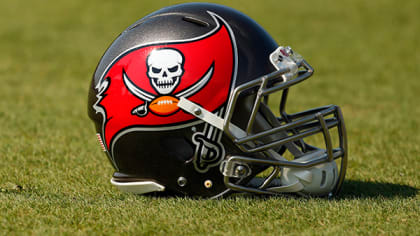 Bucs cut former second-rounder Noah Spence as they trim roster to