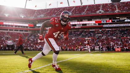 Tampa Bay Buccaneers linebacker Andre Anthony (46) and linebacker