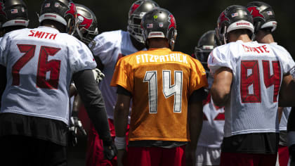 Bucs Picks: Who the experts are taking in Bucs vs. Eagles