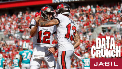 HIGHLIGHTS: Buccaneers Defeat Miami Dolphins 45-17 in Week 5