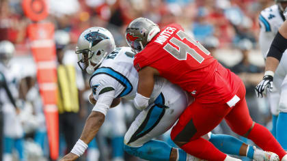 Buccaneers Re-Sign LB Kevin Minter