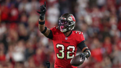 Buccaneers bring back former player to bolster defense after key injury