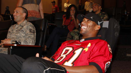 Carolina Panthers reunite military father and son on Christmas Eve