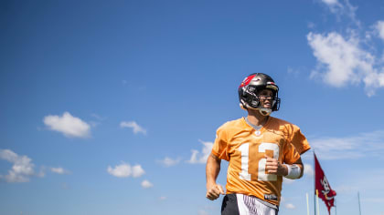 Super Bowl 2021: Ryan Jensen wears Tom Brady's NFL Combine photo