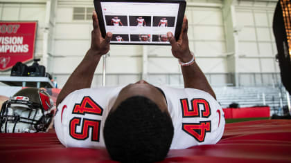 Bengals fans react to unveiling of fresh white helmet