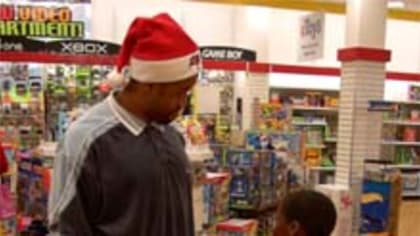 Miami Dolphins, children shop in Thanksgiving holiday spree