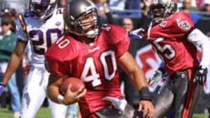 Mike Alstott, Buccaneers  Buccaneers football, Football players, American  football players